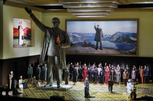 Szene aus der Neuinszenierung von Rossinis Oper „Semiramide“ in München. Foto: Staatsoper/Hösl