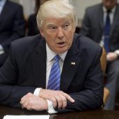 Russland-Affäre bringt Trump in Bedrängnis