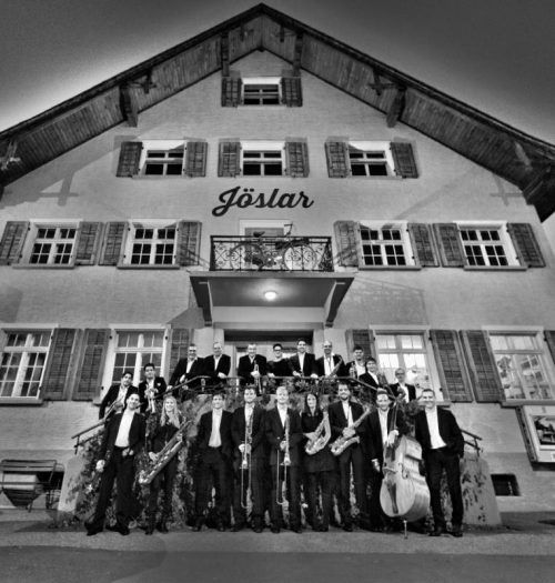 Zurück in die goldenen Zwanziger mit Jazz, Swing und Soul mit der Big Band aus Egg.