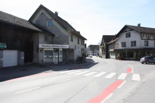 Ab Herbst ist für das Geschäftslokal der ehemaligen Bäckerei Schnee geplant, dass eine Trafik eingerichtet wird. Foto: VN/GMS