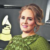 Adele bestätigt bei Konzert ihre Hochzeit