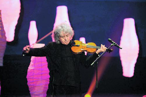 Angelo Branduardi gehört seit mehr als 40 Jahren zu den erfolgreichsten italienischen Musikern. Foto: Michael Tinnefeld