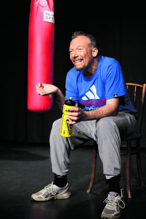 Bei Stefan Vögels Premiere im alten Kino in Rankweil wurde laut gelacht und geklatscht. Foto: Veranstalter