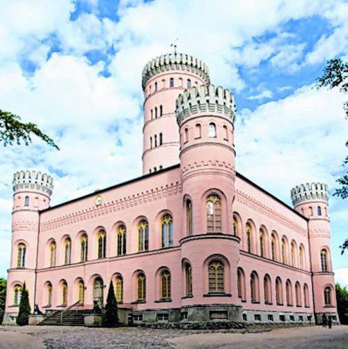 Das Jagdschloss bietet einen tollen Ausblick vom Tempelberg.