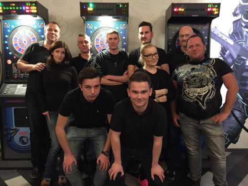 Der Dartclub zählt insgesamt 21 Mitglieder im Alter von 18 bis 55 Jahren.