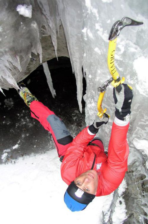 Der Salzburger Extrembergsteiger Thomas Bubendorfer ist beim Eisklettern in den Dolomiten zehn Meter abgestürzt. Foto: APA