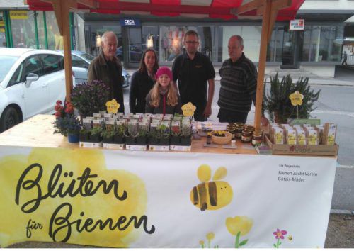 Die Bienenfreunde möchten auf Probleme aufmerksam machen.
