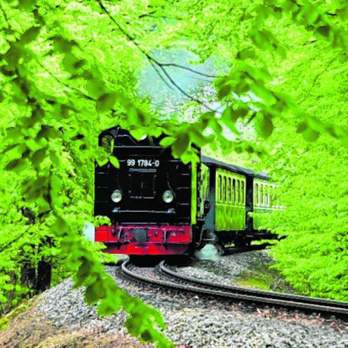 Die Dampfeisenbahn transportiert heute Touristen. Foto: TZR