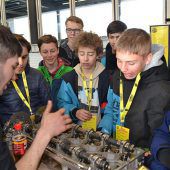 200 Schüler geben für die PS-Berufe Gas