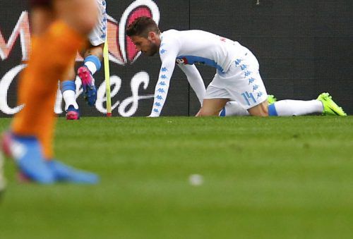 Dries Mertens feierte sein Tor auf ungewöhnliche Art und Weise. reuters