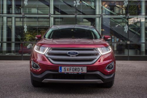 Eindruck: Der Edge ist ein fahraktiver SUV mit ansprechendem Federungs- und prima Geräuschkomfort. Gewöhnungsbedürftig ist indes der große Wendekreis. Fein hingegen ist die in der „Titanium“-Version üppige Anzahl an Sicherheits- und Komfortfeatures.