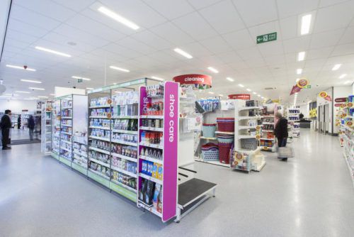 Für die britische Supermarktkette Wilko erarbeitete die Zumtobel Group Services eine schlüsselfertige Projektlösung.  Foto: ZGS