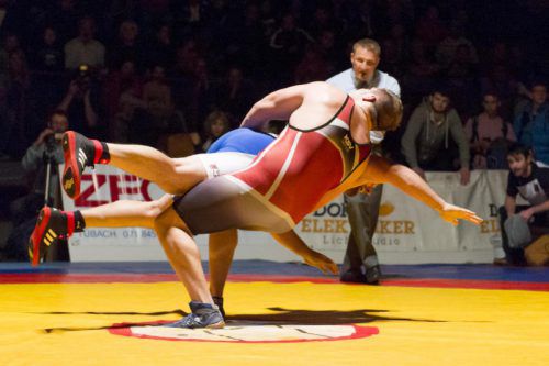 Lukas Hörmann hat die 130-kg-Klasse fest im Griff.  Foto: VN/Stiplovsek