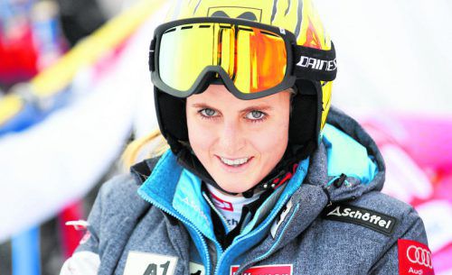 Nina Ortlieb fuhr mit Platz fünf in der Abfahrt von Aare den sechsten Top-Ten-Platz bei Junioren-Titelkämpfen heraus. Foto: gepa
