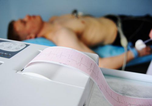 Obwohl die moderne Behandlung das Überleben nach einem Herzinfarkt dramatisch verbessert hat, bleibt der Infarkt Todesur-sache Nummer eins in Vorarlberg. foto: fotolia