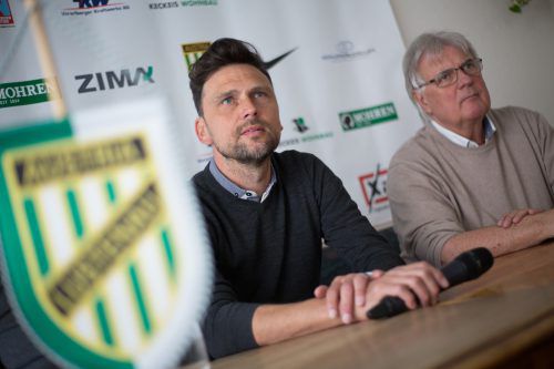 Austrias neuer Headcoach Andreas Lipa (im Bild links mit Präsident Hubert Nagel) hat ganz klare Zielvorstellungen. Foto: Hartinger