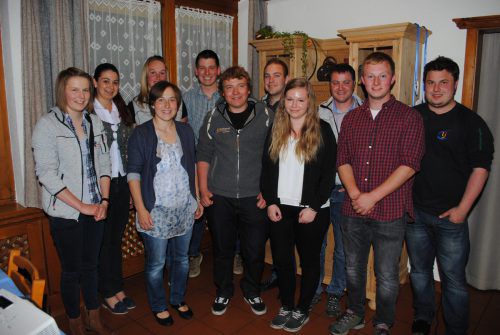 Der Mitglieder des neuen und alten Vorstands der Landjugend Oberland. Foto: sw