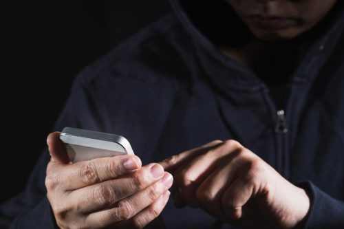 Weniger Aktivität am Smartphone macht glücklicher. ap