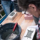 Erfahren, dass die meisten Künstler auch Arbeiter sind