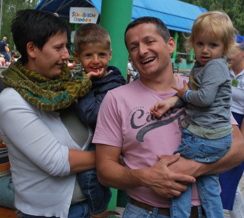 Familie Bleiker aus Götzis: Sabine, Luca, Markus und Anna. Mama Sabine wird beim Trialog referieren.   Foto: loa