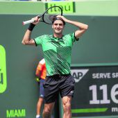 Roger Federer spielt Exhibition