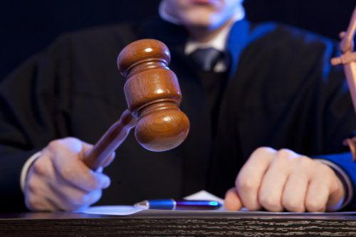 Durch die Entscheidung von SW Bregenz, das Ständige Neutrale Schiedsgericht nicht anzurufen, ist der letzte Hammer bereits geschlagen worden. fotolia