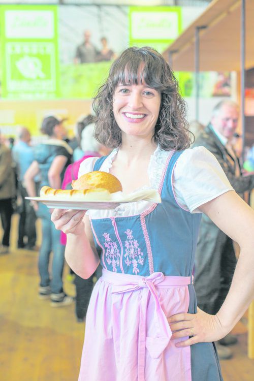 Zahlreiche Vorteile – darunter die vergünstigte Ländle-Kalbsbratwurst – erwarten VN-Abonnenten bei der diesjährigen SCHAU!. Foto: vn