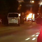 Fahrzeug wird in Hard zum Raub der Flammen