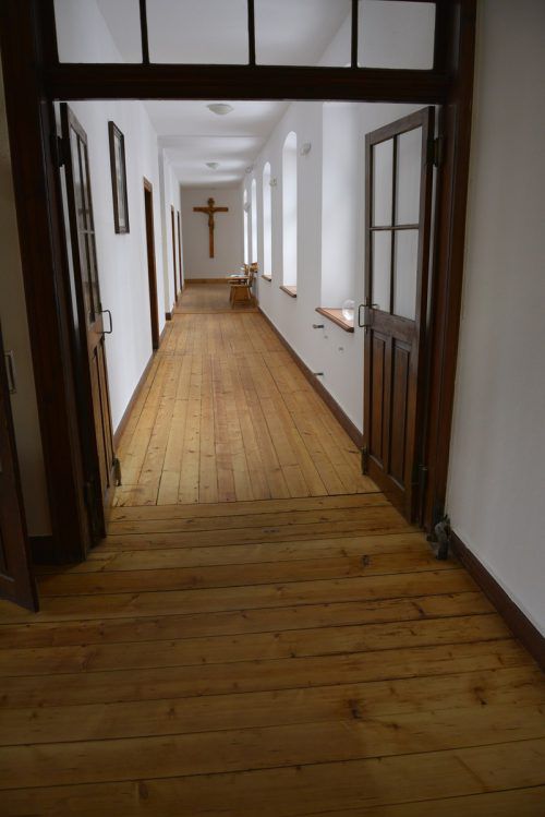 Das Kloster wurde heuer groß saniert, ein Lift und ein WC fehlen noch. EH