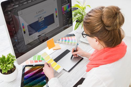 Idee und Triebfeder der Akademie für Kommunikationsdesign ist, in dem komplexen Feld der Werbewirtschaft Orientierung zu bieten.
