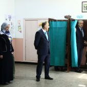 Algerier wählen ein neues Parlament