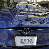 Tesla mit mehr Verlust trotz Umsatzrekord