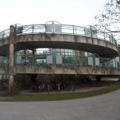 Sittenstrolch erschreckt Mädchen im Rondell