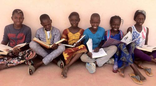 Den Kindern in Senegal hilft der Erlös, später einen Beruf ergreifen zu können. Foto: Veranstalter