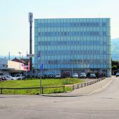 Stadt kauft Posthochhaus
