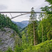 Spektakuläre Brücke mit Vorarlberger Know-how wird eröffnet