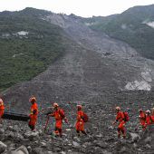 Neue Erdrutsche in China erschweren Suche nach Vermissten