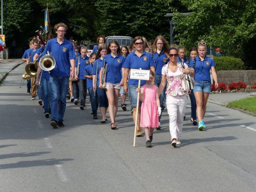 Kapellen aus Lustenau sowie Gastkapellen aus dem deutschsprachigen Raum spielen beim Sandarfäscht auf. Foto: mima