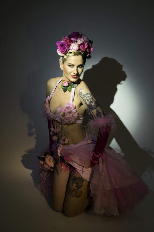 Rose Rainbow ist am 10. Juni mit großer Burlesque-Show in Schruns zu sehen. Foto: Rose Rainbow