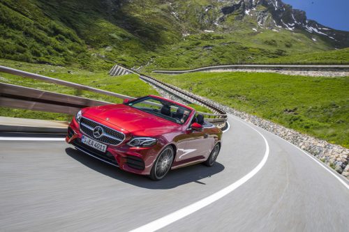 Setzt Maßstäbe: Erste VN-Testfahrten mit dem neuen E-Klasse-Cabrio noch vor dem Marktstart im September. Fotos: werk