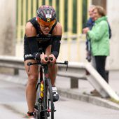 Lisa Hütthaler mit Sieg beim Pescara-Ironman