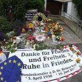 Beispiellose Ehrung für verstorbenen deutschen Altkanzler Helmut Kohl