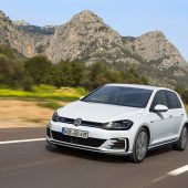Kooperation zwischen Benziner und Elektriker resultiert in Sparsamkeit