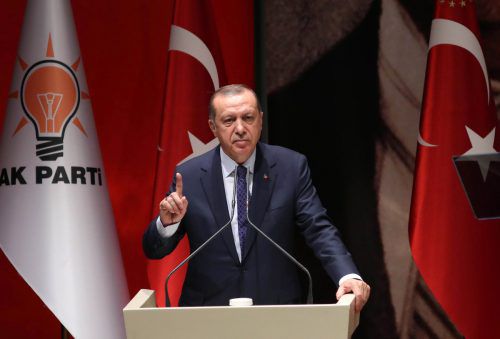 „Agenten zerteilen mein Land“, glaubt Erdogan. Foto: AFP