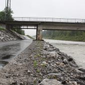 Ill überspülte Radweg in Feldkirch