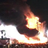 Festivalbühne in  Barcelona in Flammen