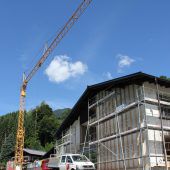 Im Schulhaus wird gebaut