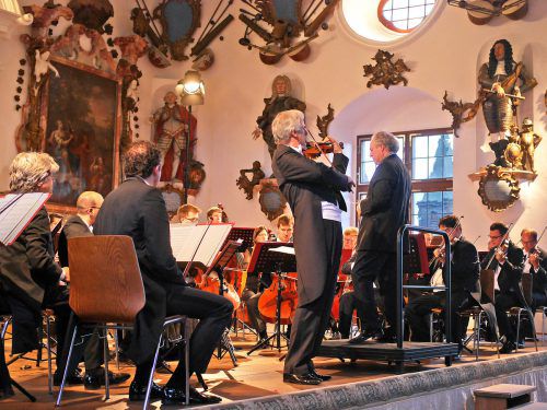 Dirigent Manfred Honeck und Geiger Rainer Honeck bei den Internationalen Wolfegger Konzerten. Foto: Voith