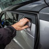 Vorfahrt eines mutigen Vorzeigetyps