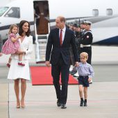 Auftakt der royalen Europareise in Polen